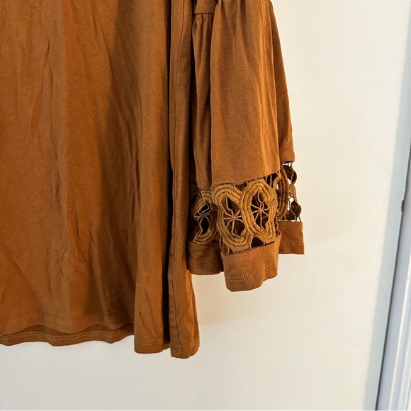 JODIFL Autumn Eyelet Top - Picture 2 of 6